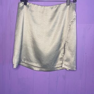 Forever 21 Light Green Mini Skirt Large Never Worn